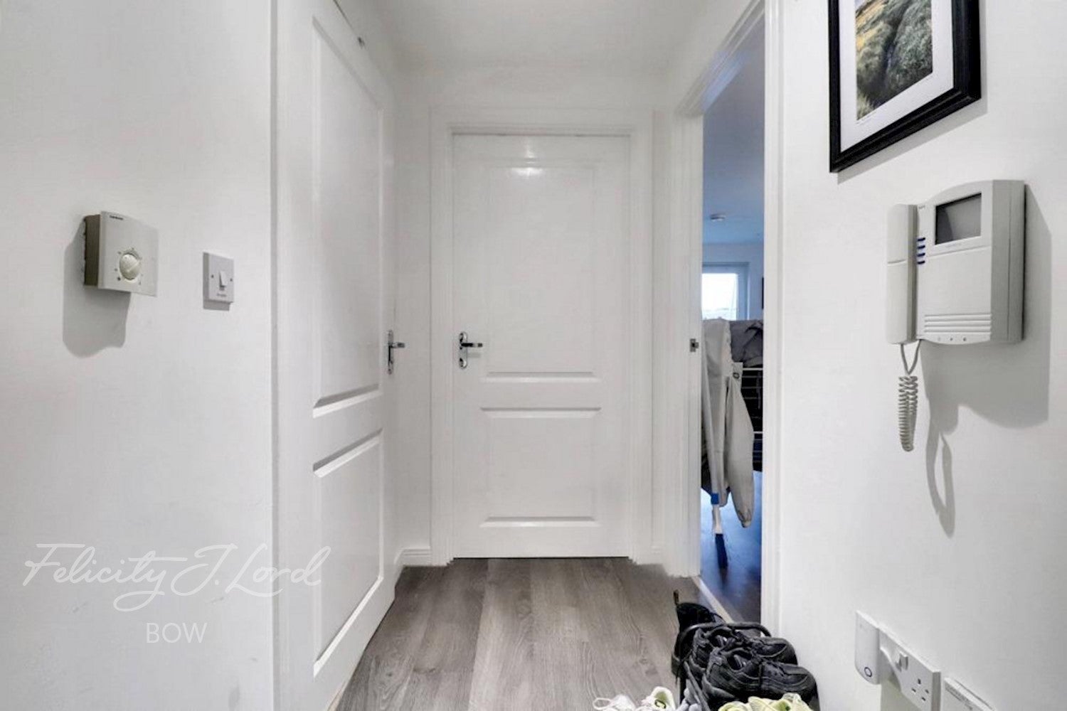 Flat Tredegar Road in Greater London