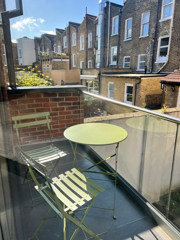 Room Railton Road in Greater London