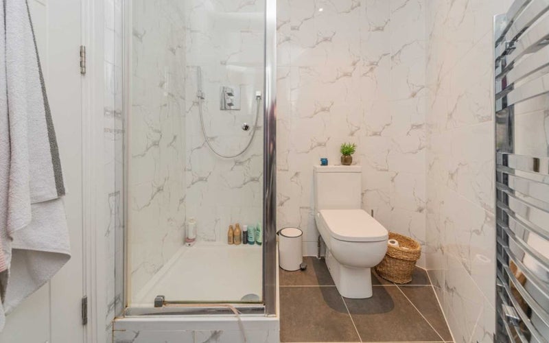 Room Railton Road in Greater London