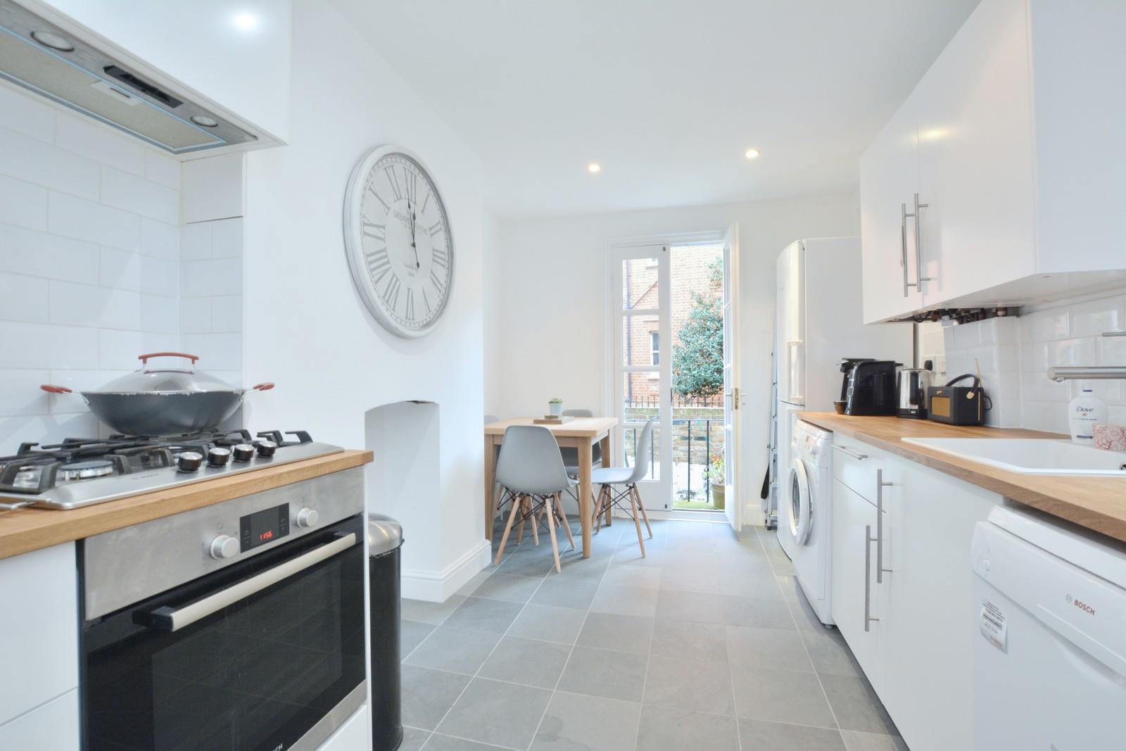 Flat Ravenscourt in Fairwater