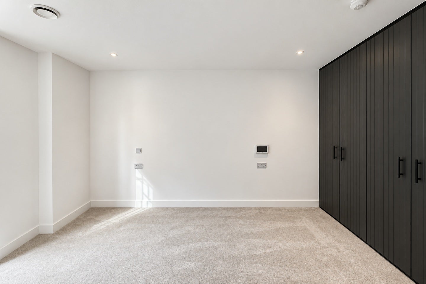 Flat Addison Road in London