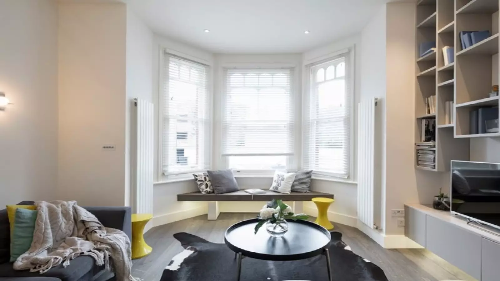 Flat Winchester Avenue in Greater London