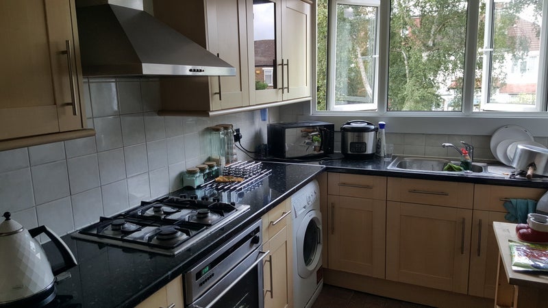 Room Acacia Road in Greater London