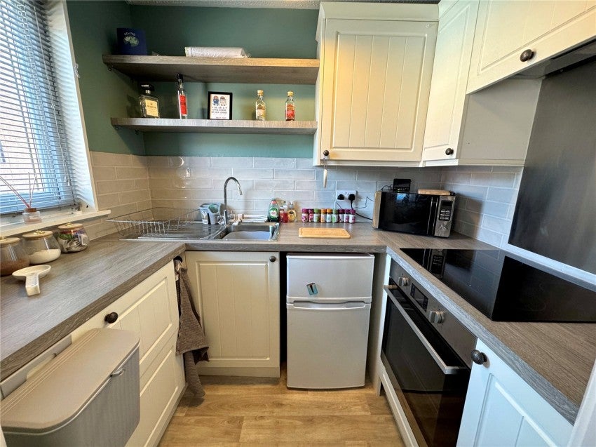 Flat Birchwood Mews in Harrogate