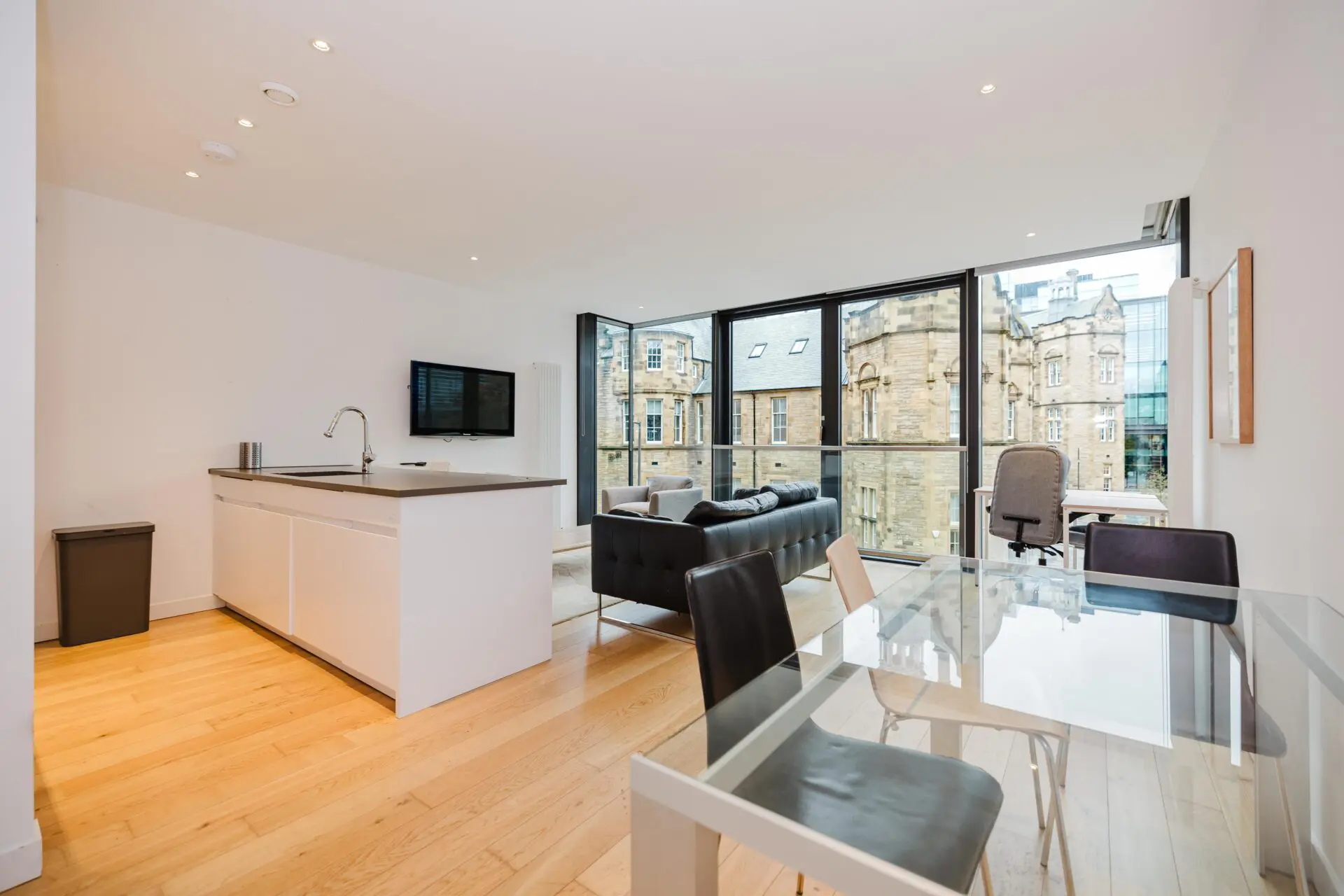 Flat Simpson Loan in City of Edinburgh