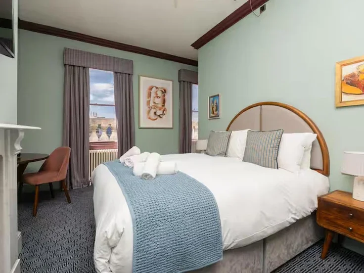 Room Milsom Street in Bath