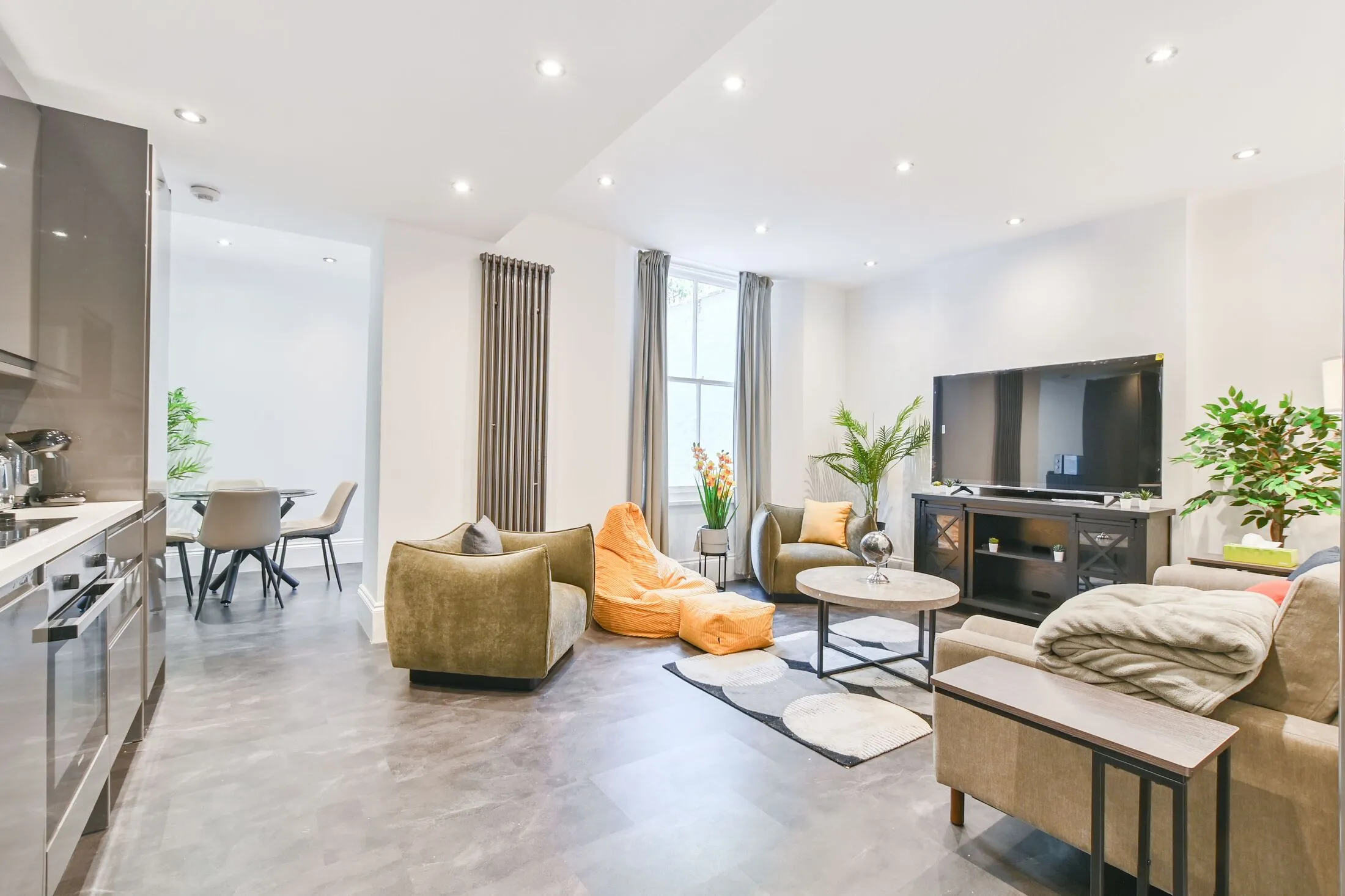Flat Westbourne Gardens in City of Westminster