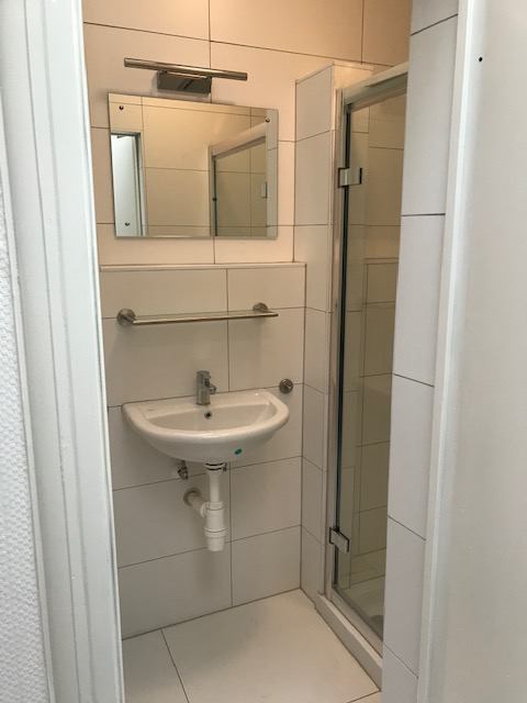 Flat Stuart Crescent in Greater London