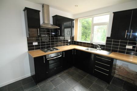 House Cedarland Crescent in Broxtowe