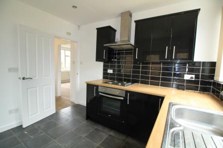 House Cedarland Crescent in Broxtowe