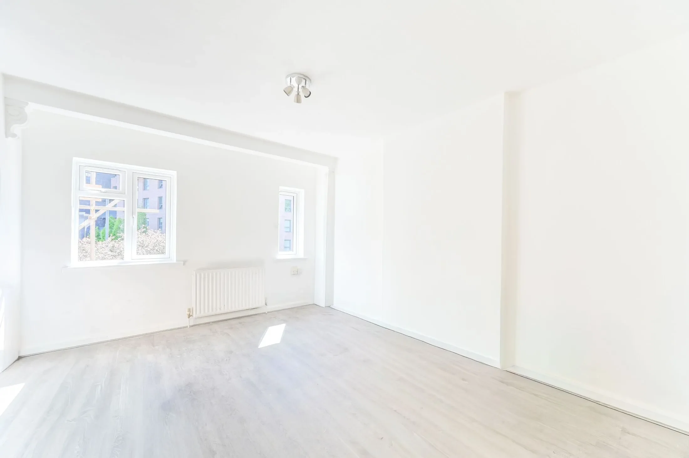 Flat Empire Way in London