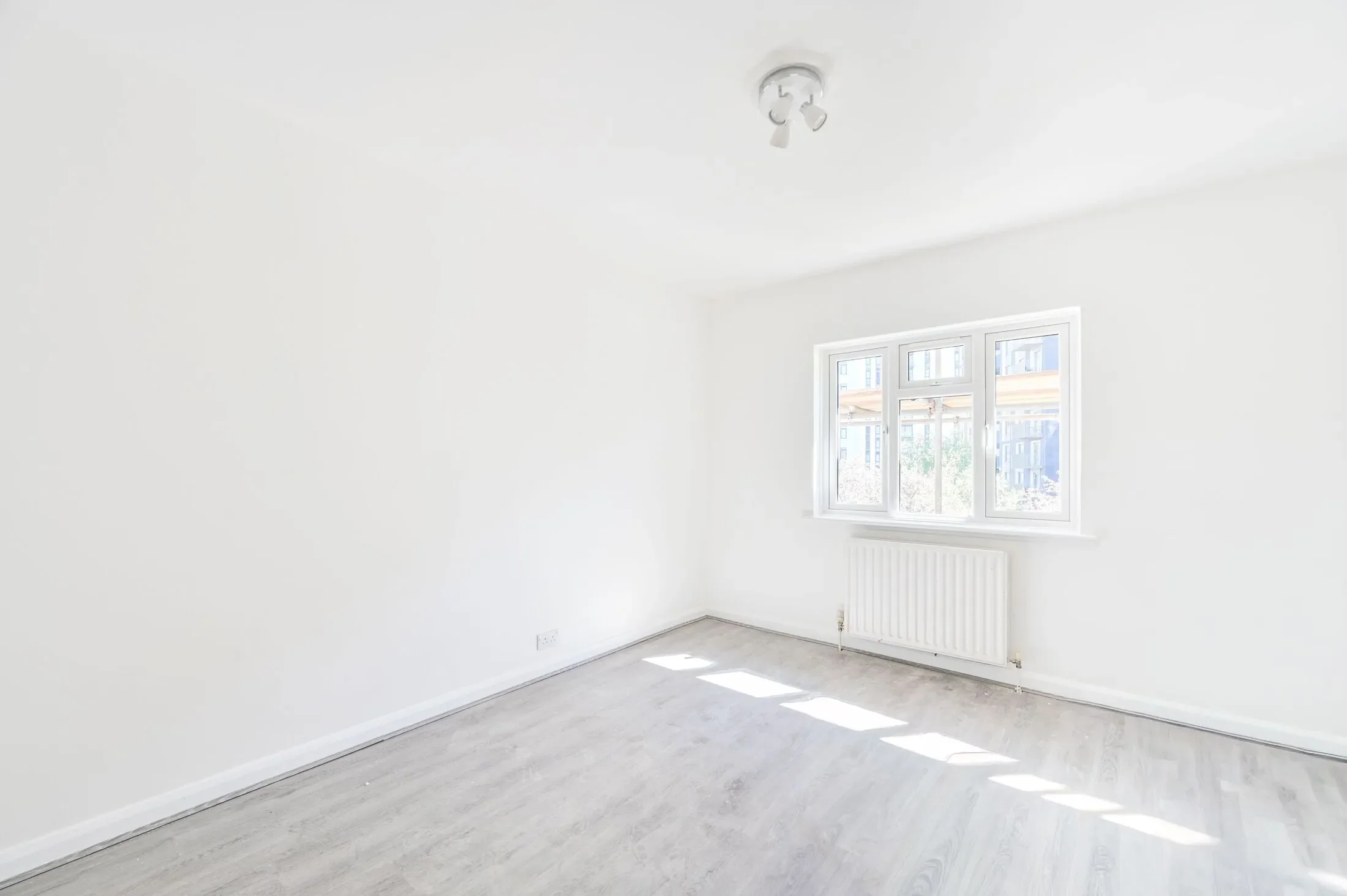Flat Empire Way in London