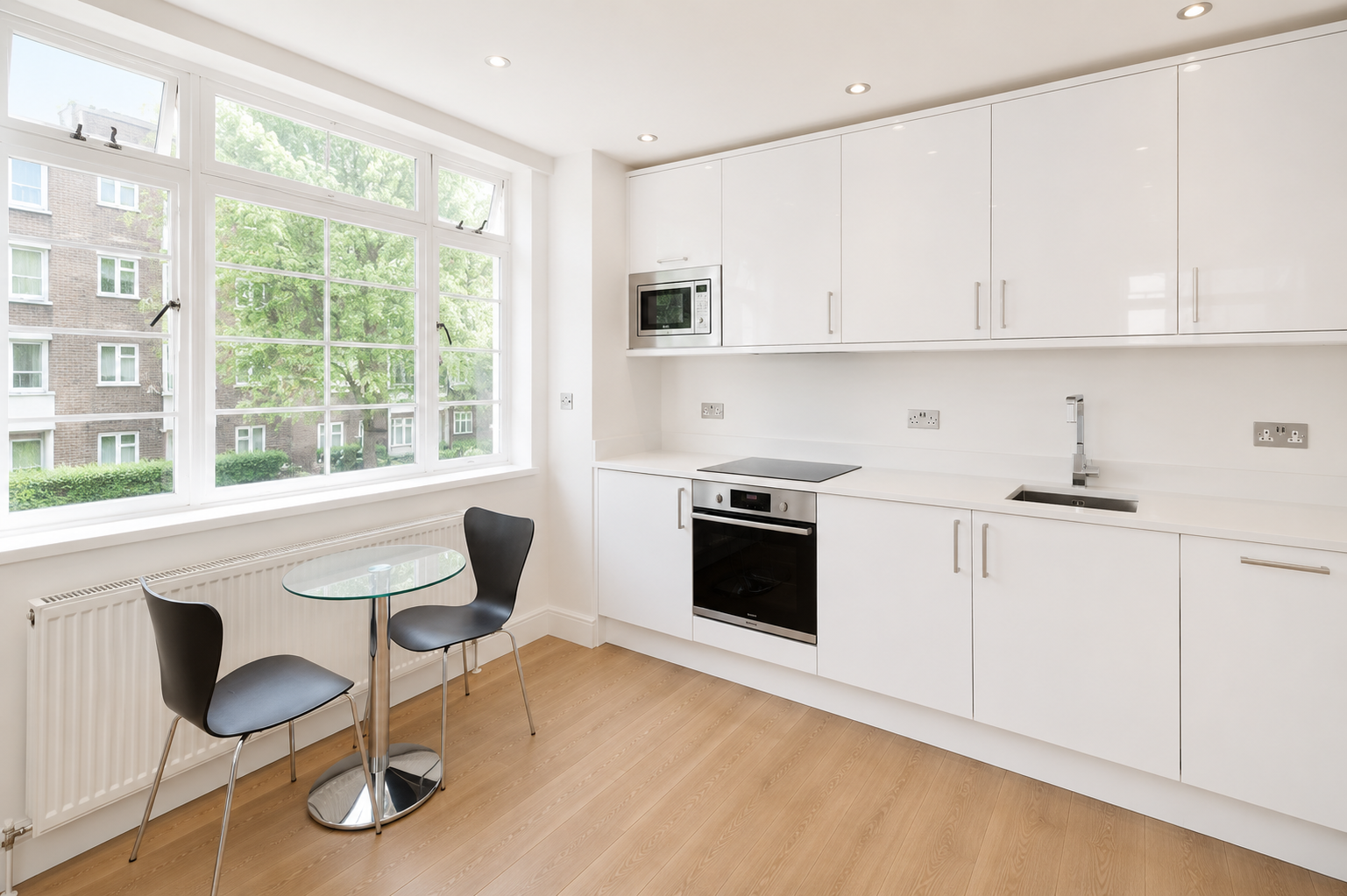 Flat Sloane Avenue in Greater London