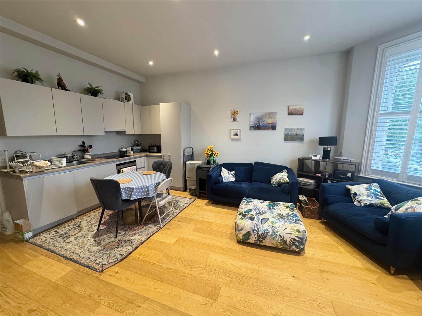 Flat Wilbury Road in Hove