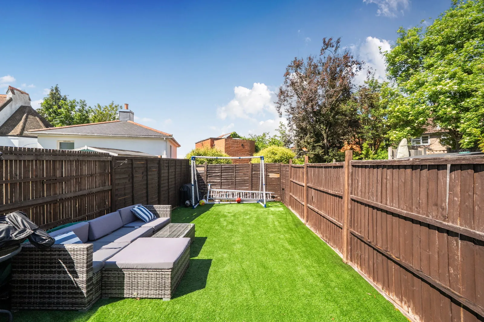 House Primrose Gardens in Hertsmere