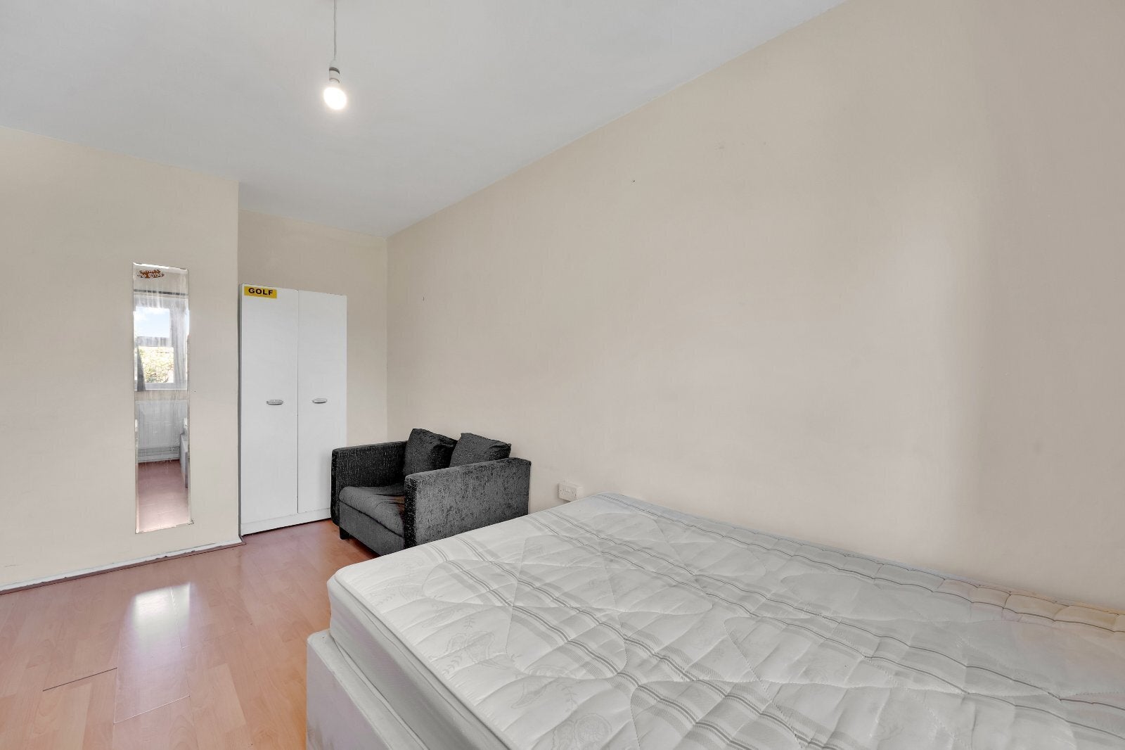 Flat Lewis Street in Greater London