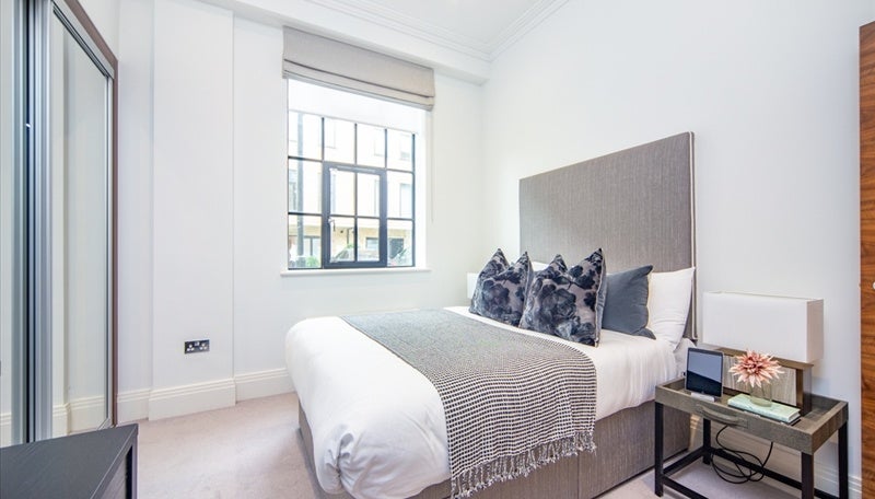 Flat Rainville Road in Greater London