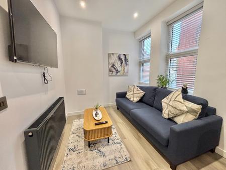 Flat Silver Street in Bury