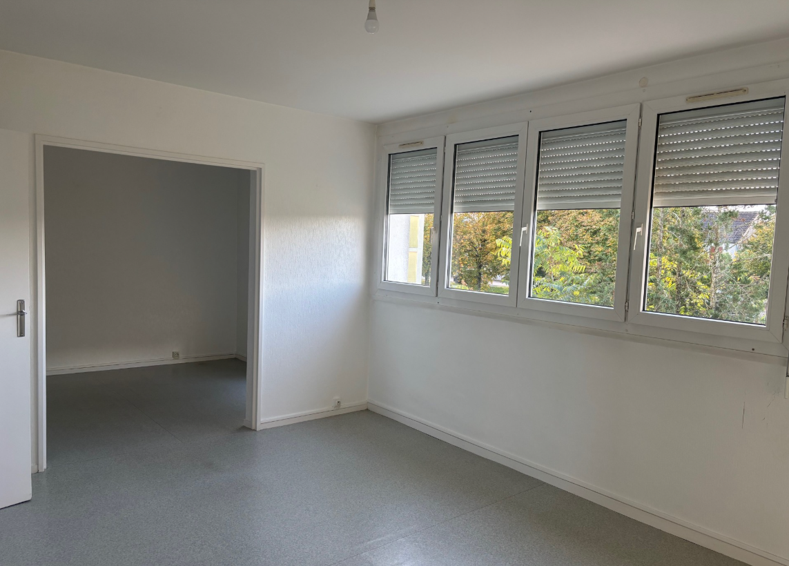 Flat Parc du Petit Bois in Is-sur-Tille