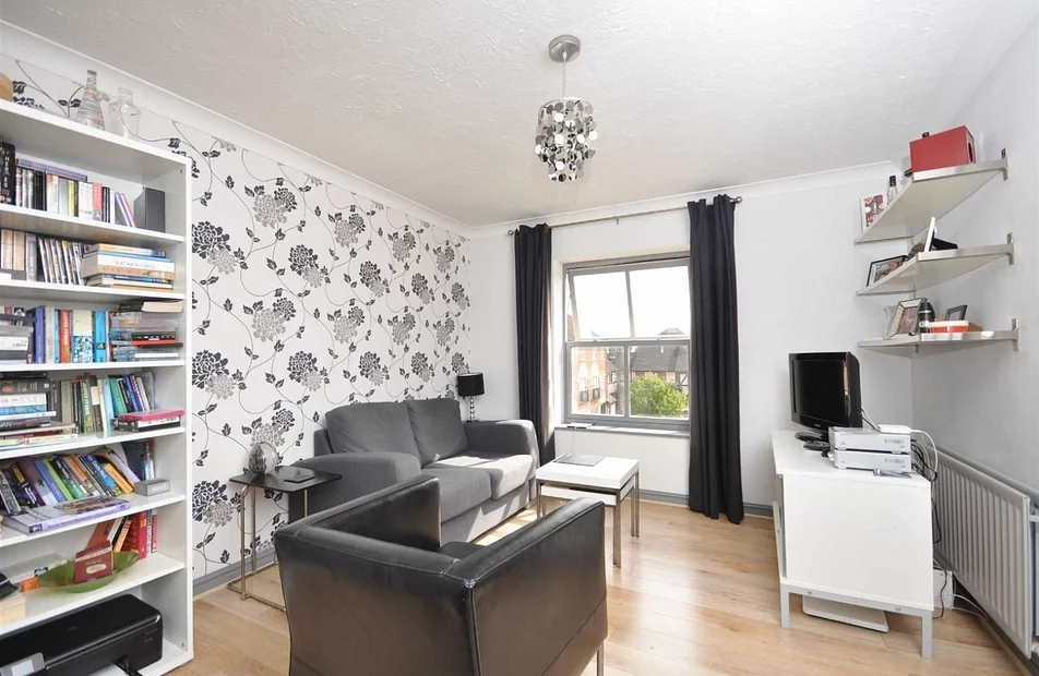 Flat Kennet Square in Greater London