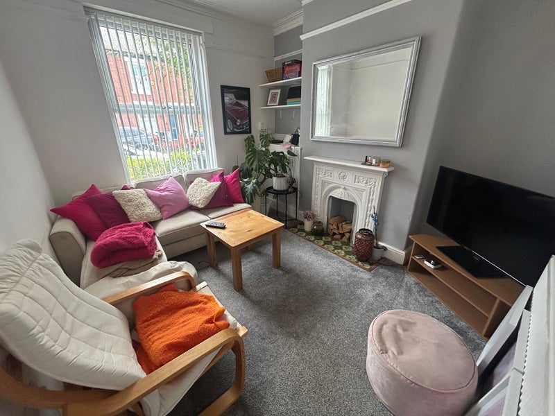 Room Wolseley Road in Trafford