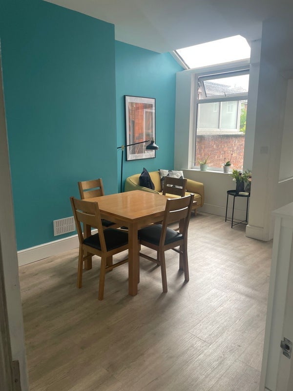 Room Wolseley Road in Trafford