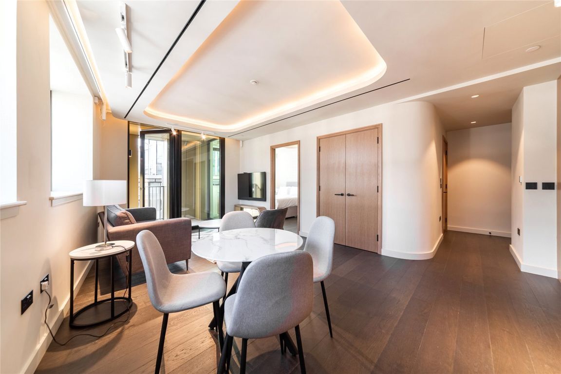 Flat Dean Street in City of Westminster