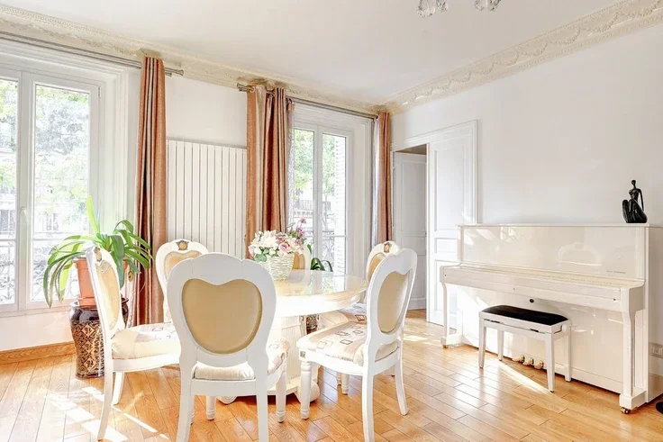 Appartement Boulevard de Strasbourg à Paris