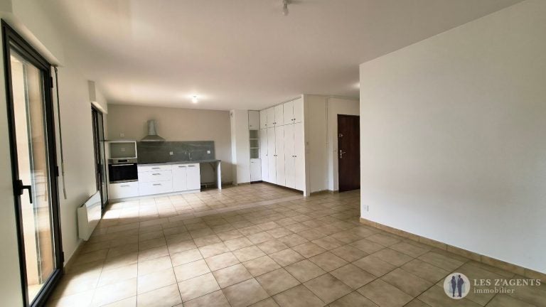 Flat Avenue Jean Perrot in Grenoble