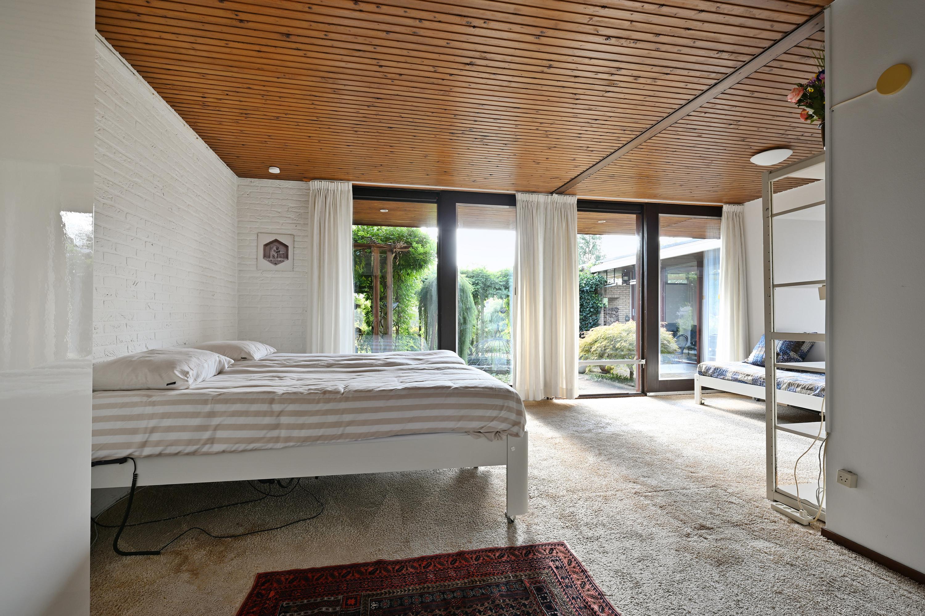 Hoekwoning te koop: Aeneaslaan 24, Eindhoven