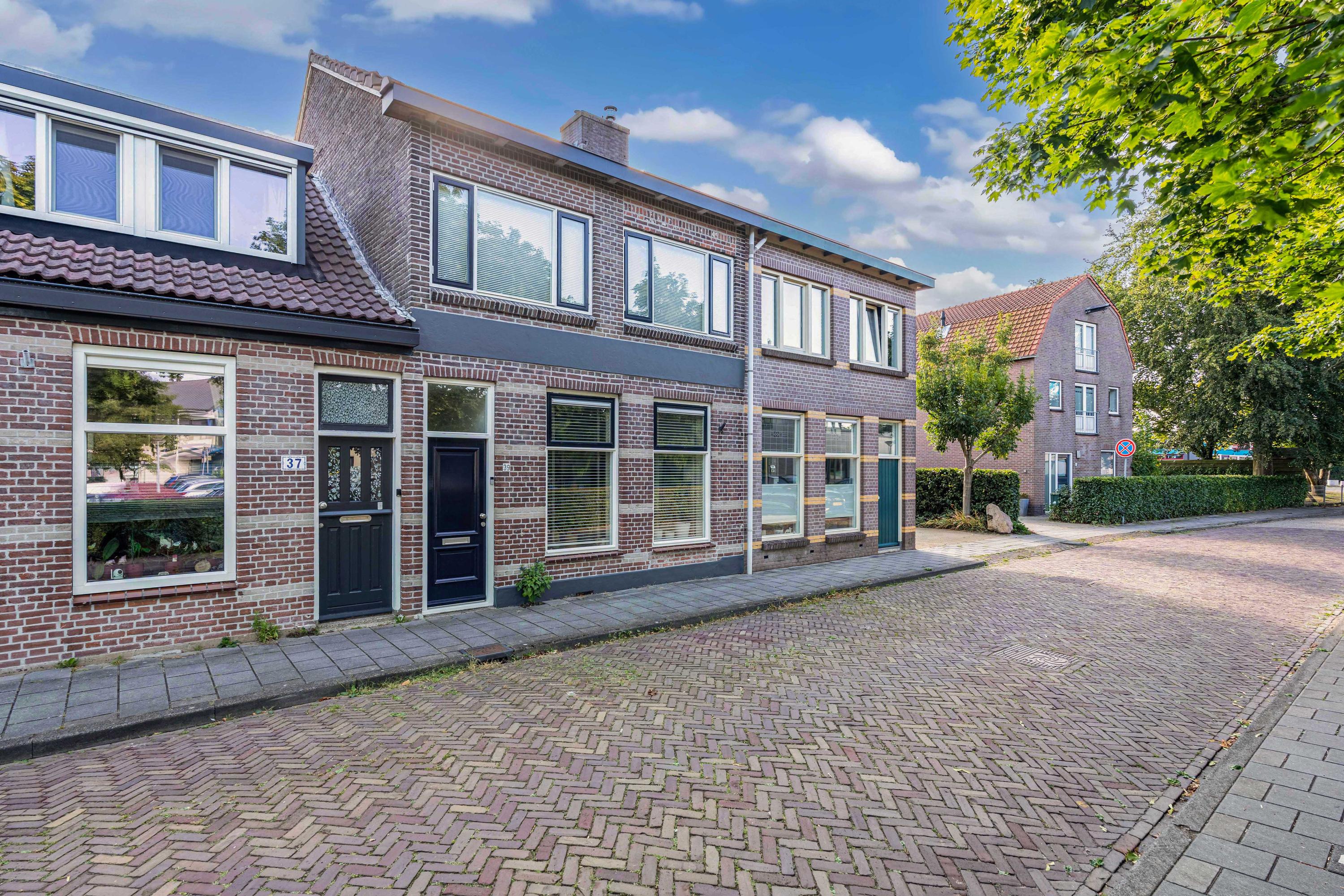 Tussenwoning te koop: Wilhelminastraat 39, Steenwijk