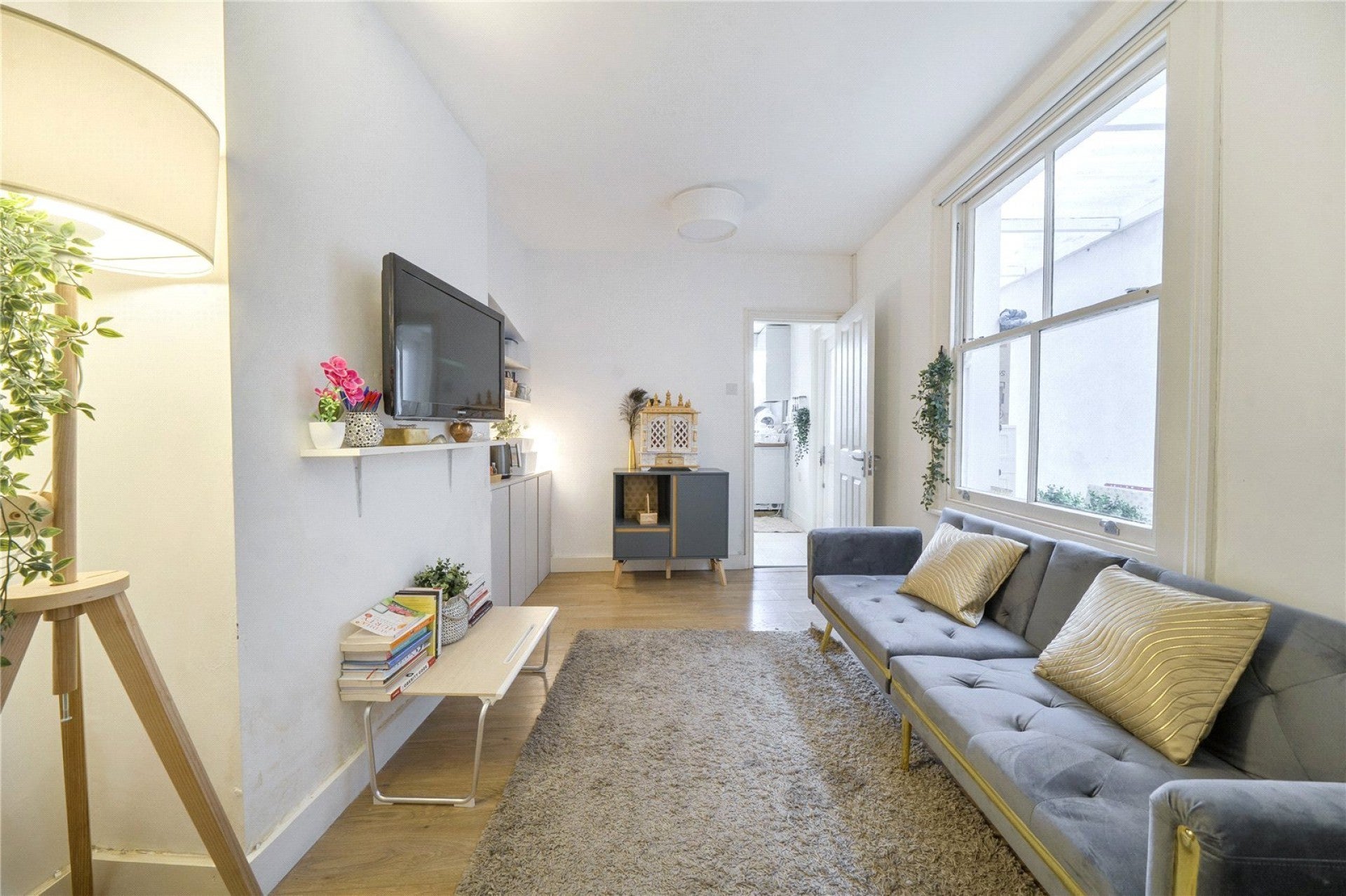 Flat Beaumont Road in Greater London