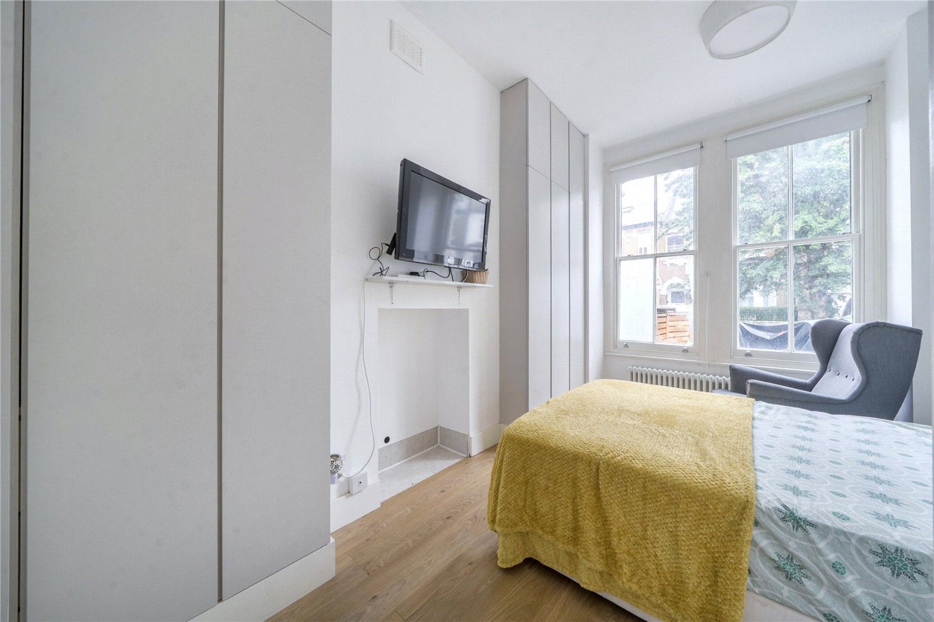 Flat Beaumont Road in Greater London
