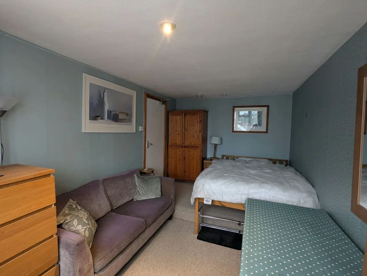 Room Spackmans Way in Slough