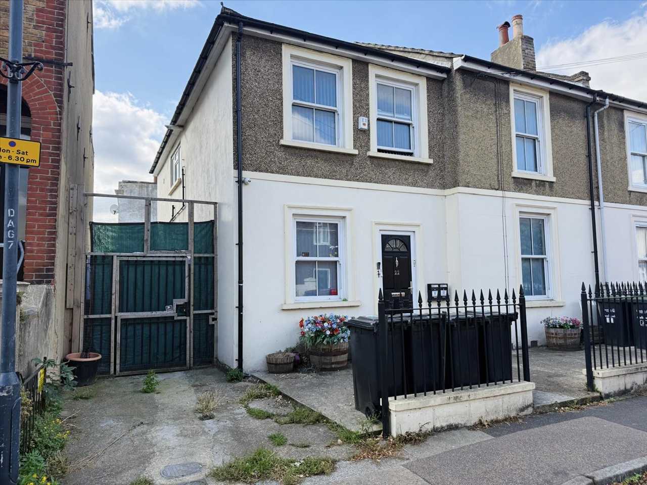 Flat Darnley Street in Gravesham