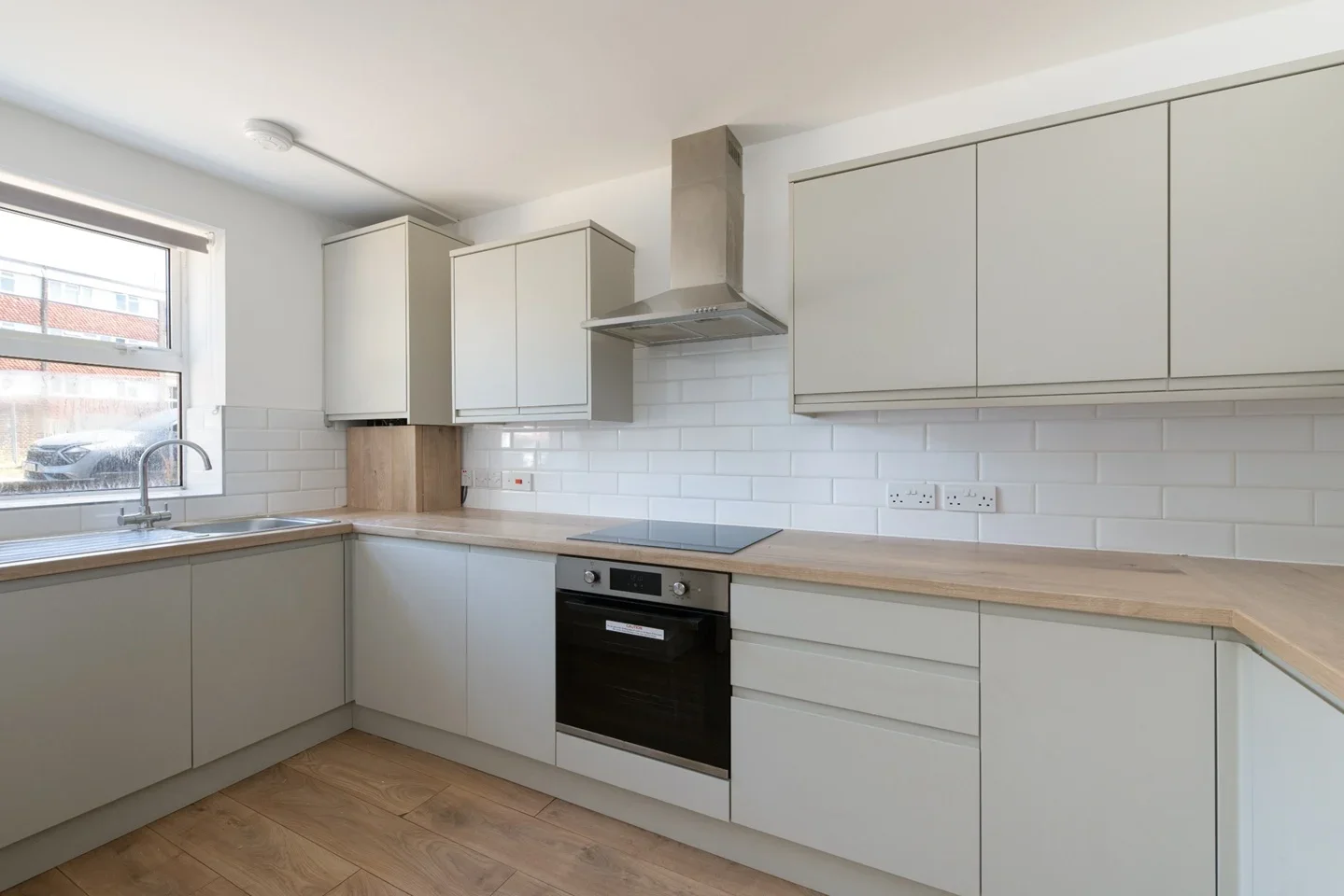 Flat Charles Grinling Walk in Greater London