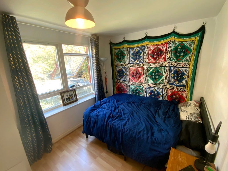 Room Russia Lane in Greater London