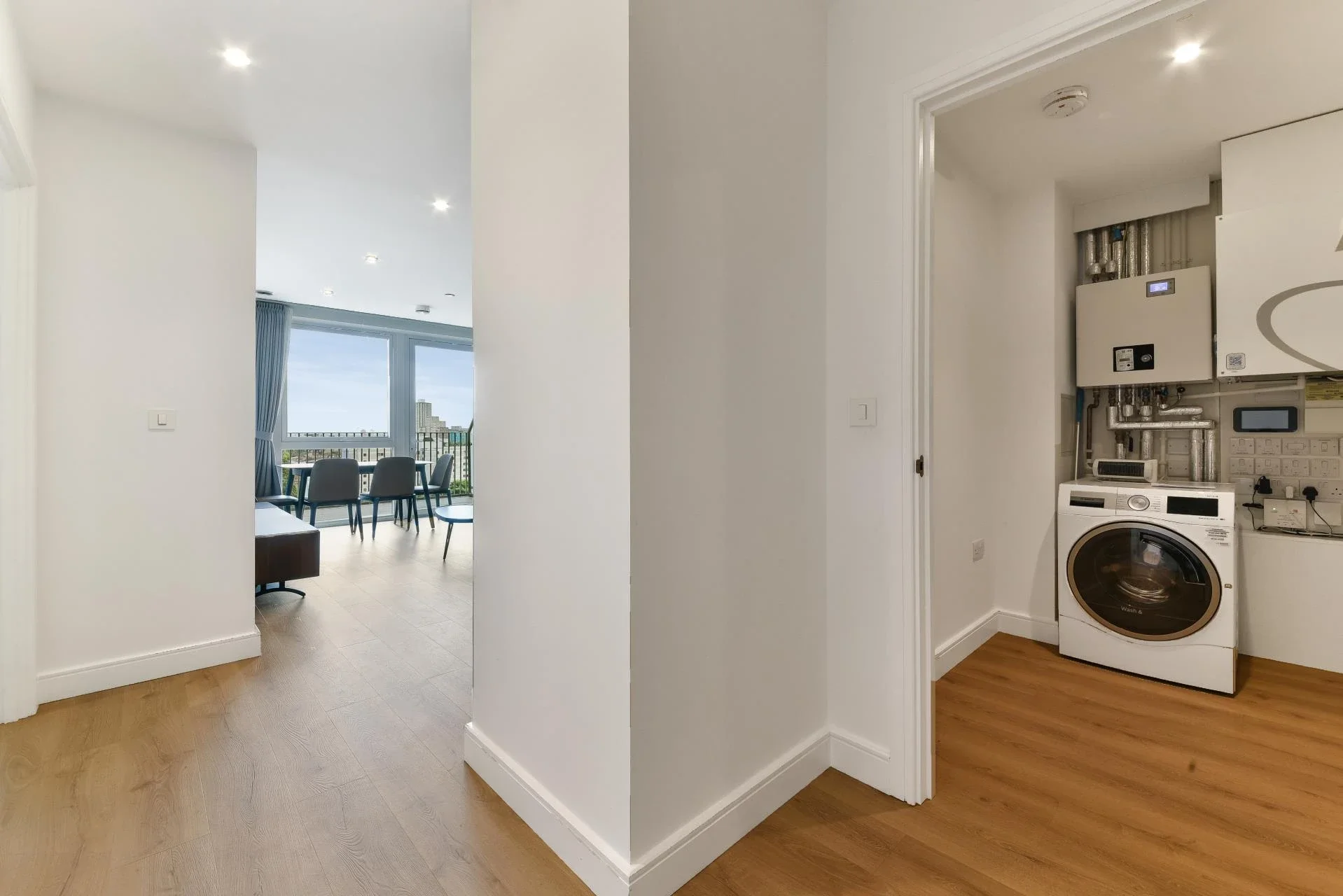 Flat Abbeydale Road in Greater London