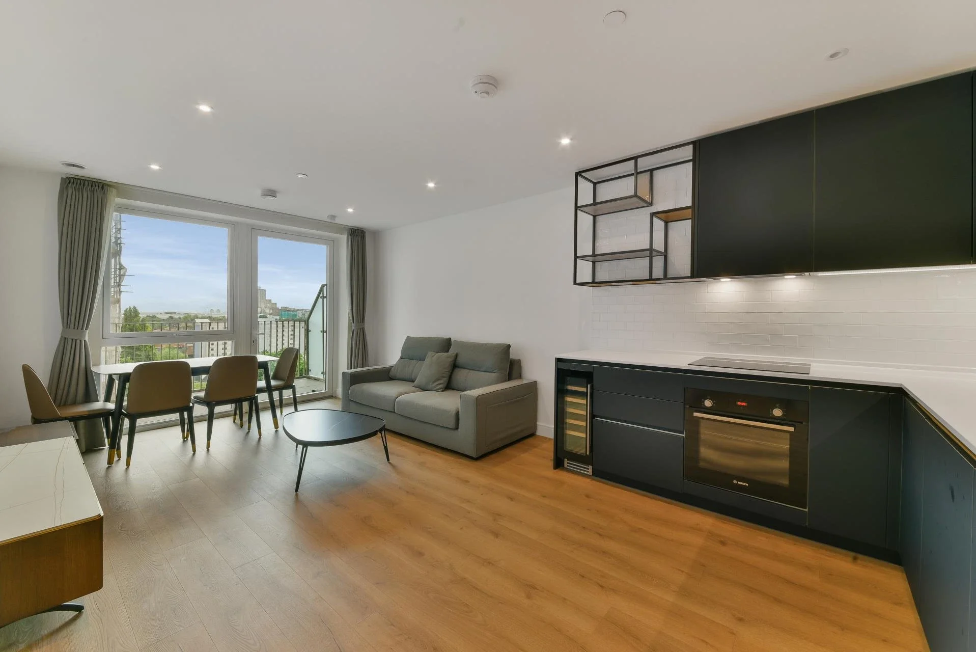 Flat Abbeydale Road in Greater London