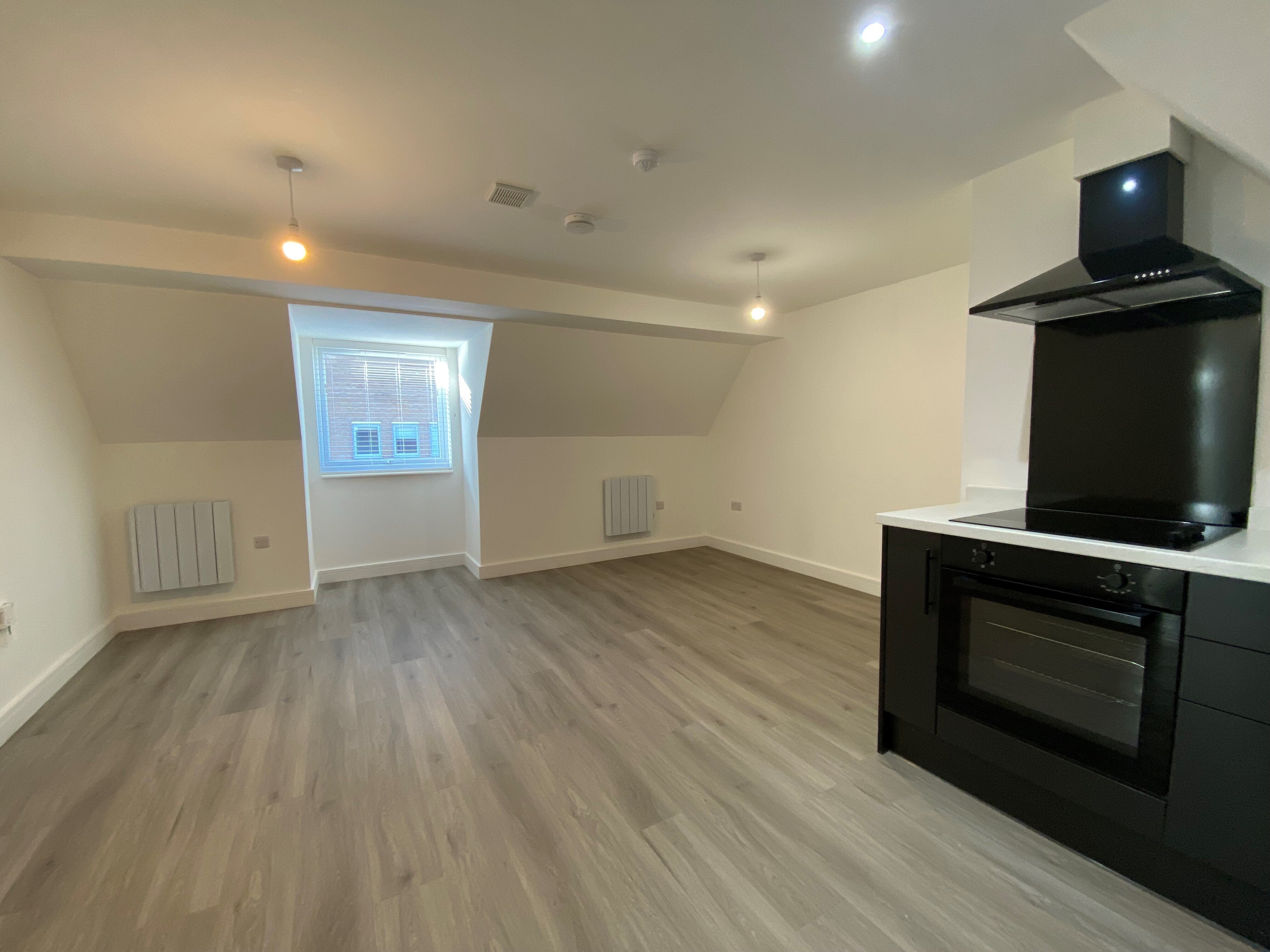 Flat Flamborough Close in Peterborough