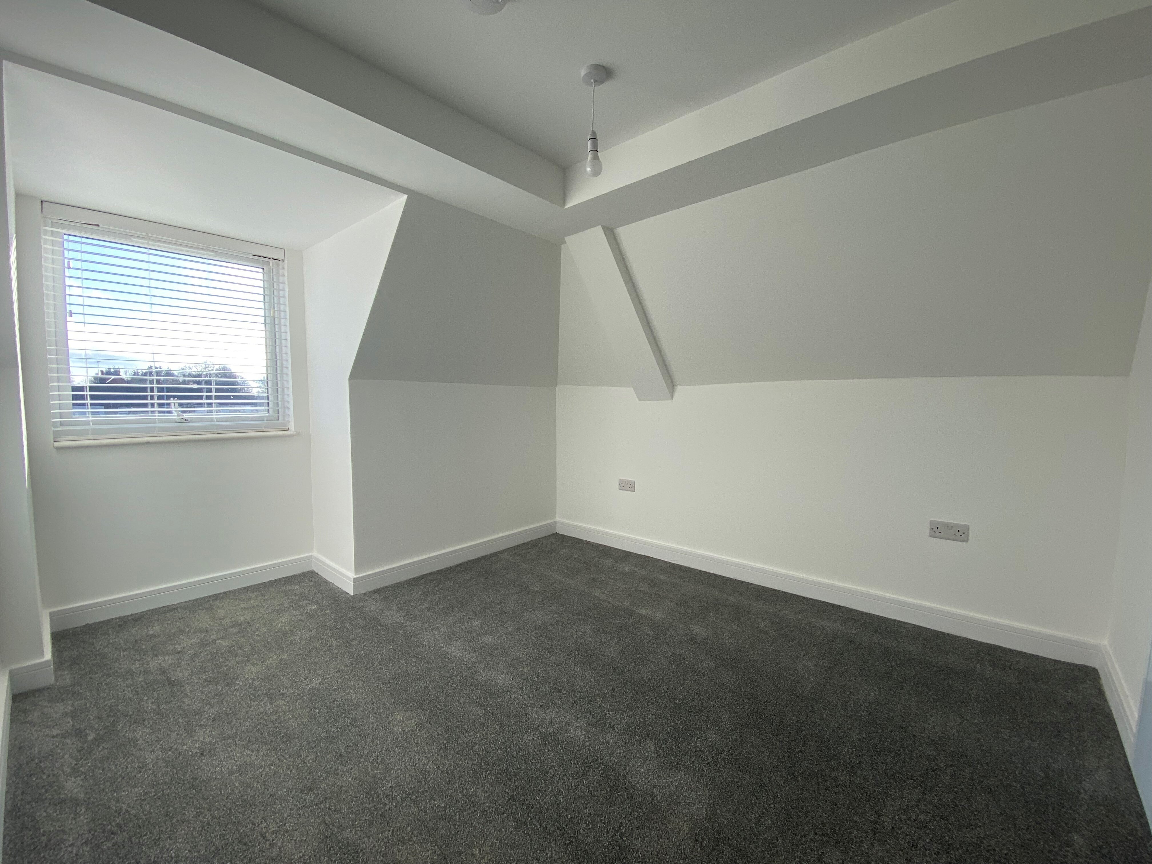 Flat Flamborough Close in Peterborough