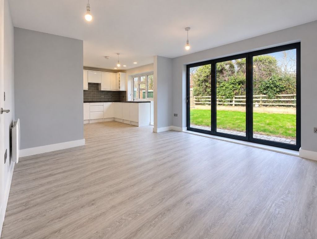House Warwick Close in Lee-on-the-Solent