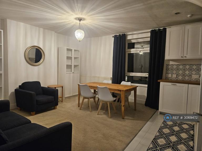Flat Sydenham Hill in Bristol