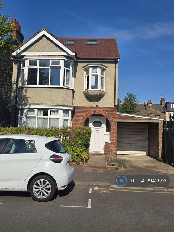 House Brooke Road in Greater London