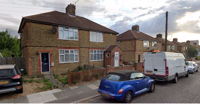 Flat Northern Avenue in Greater London