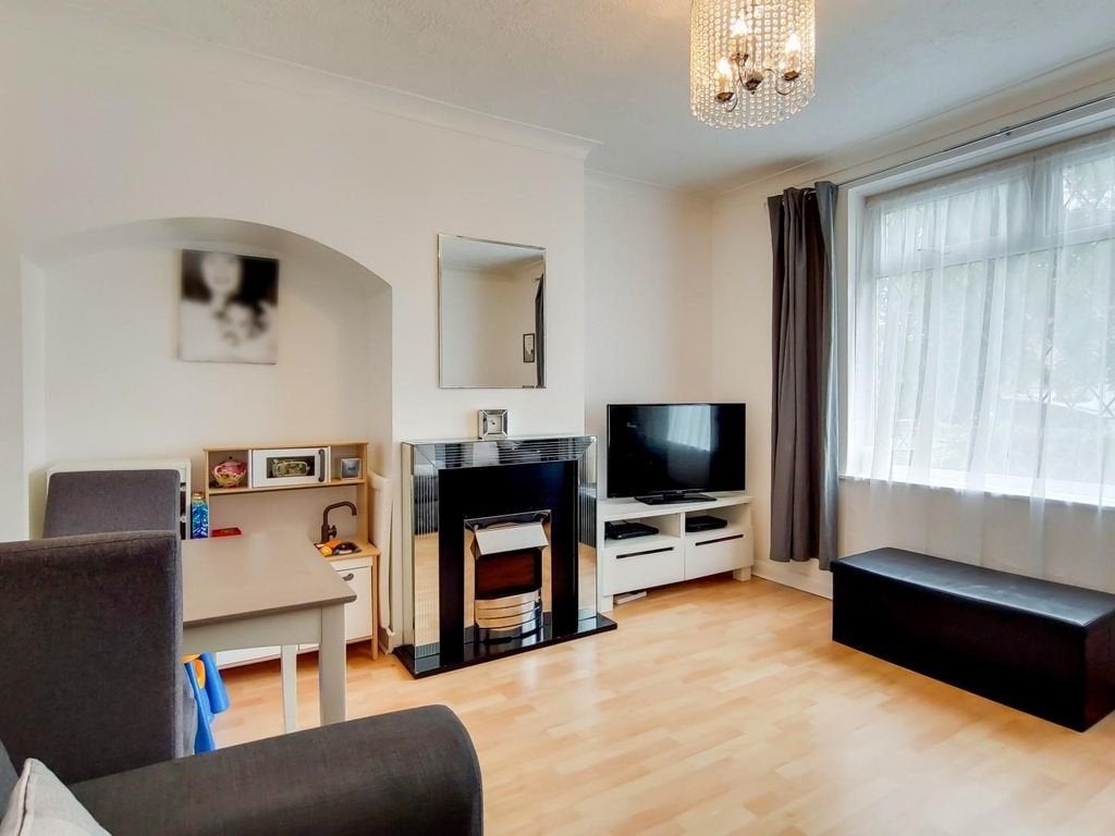 House Roundtable Road in Greater London