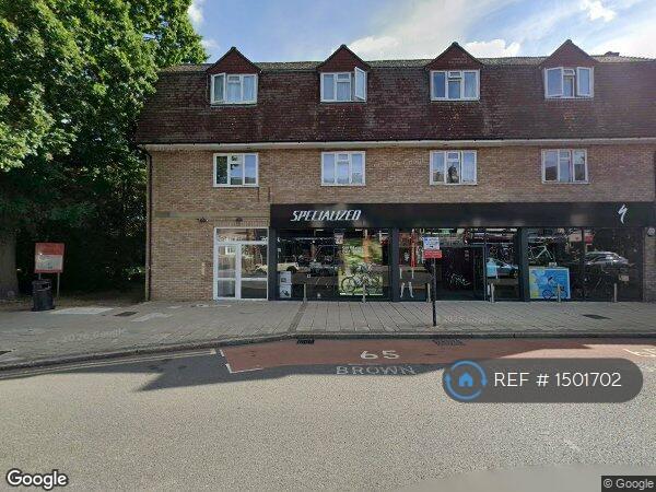 Flat High Street in Greater London