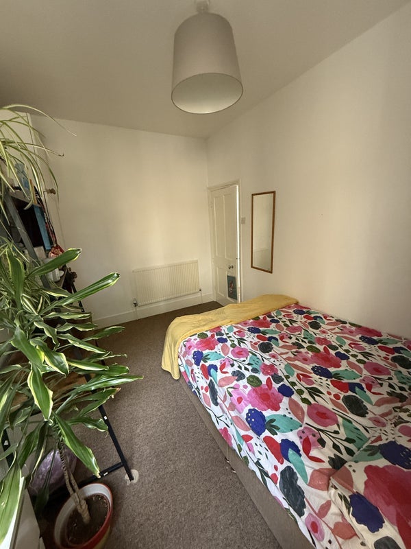 Room Theatre Street in Greater London