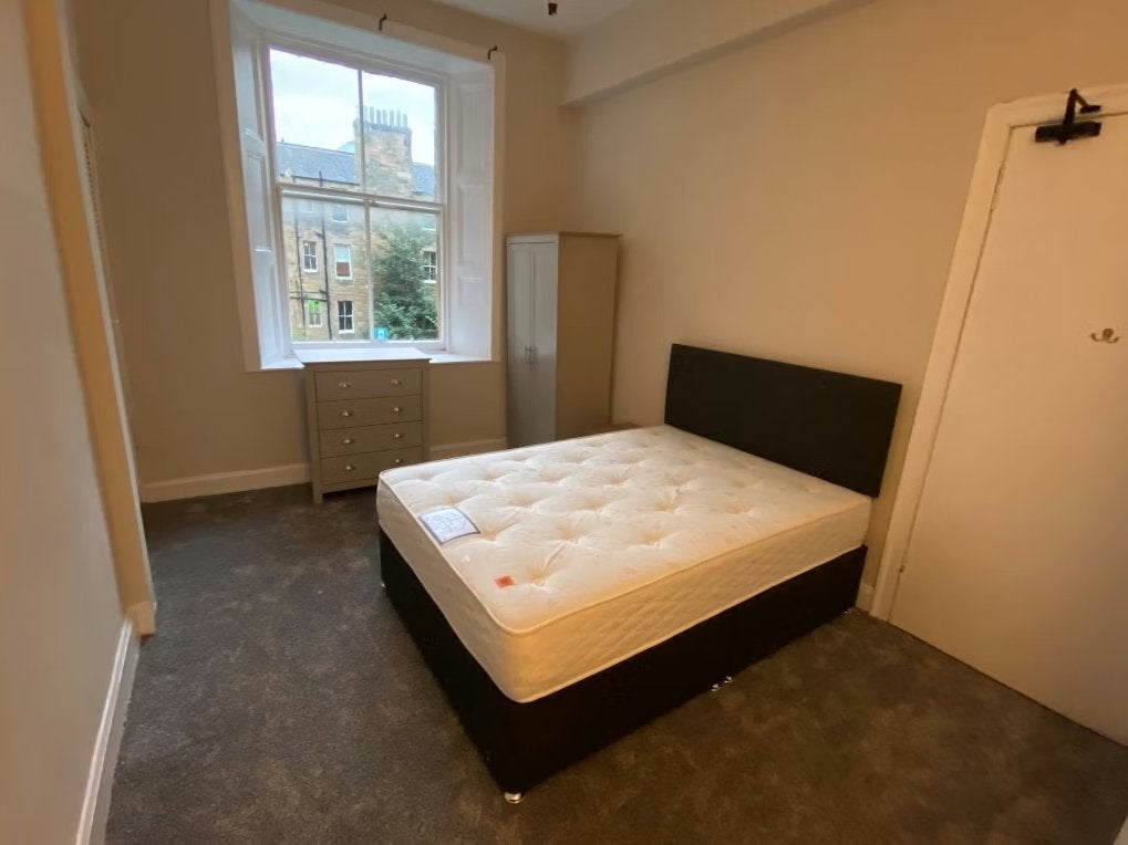 Flat Bruntsfield Avenue in City of Edinburgh