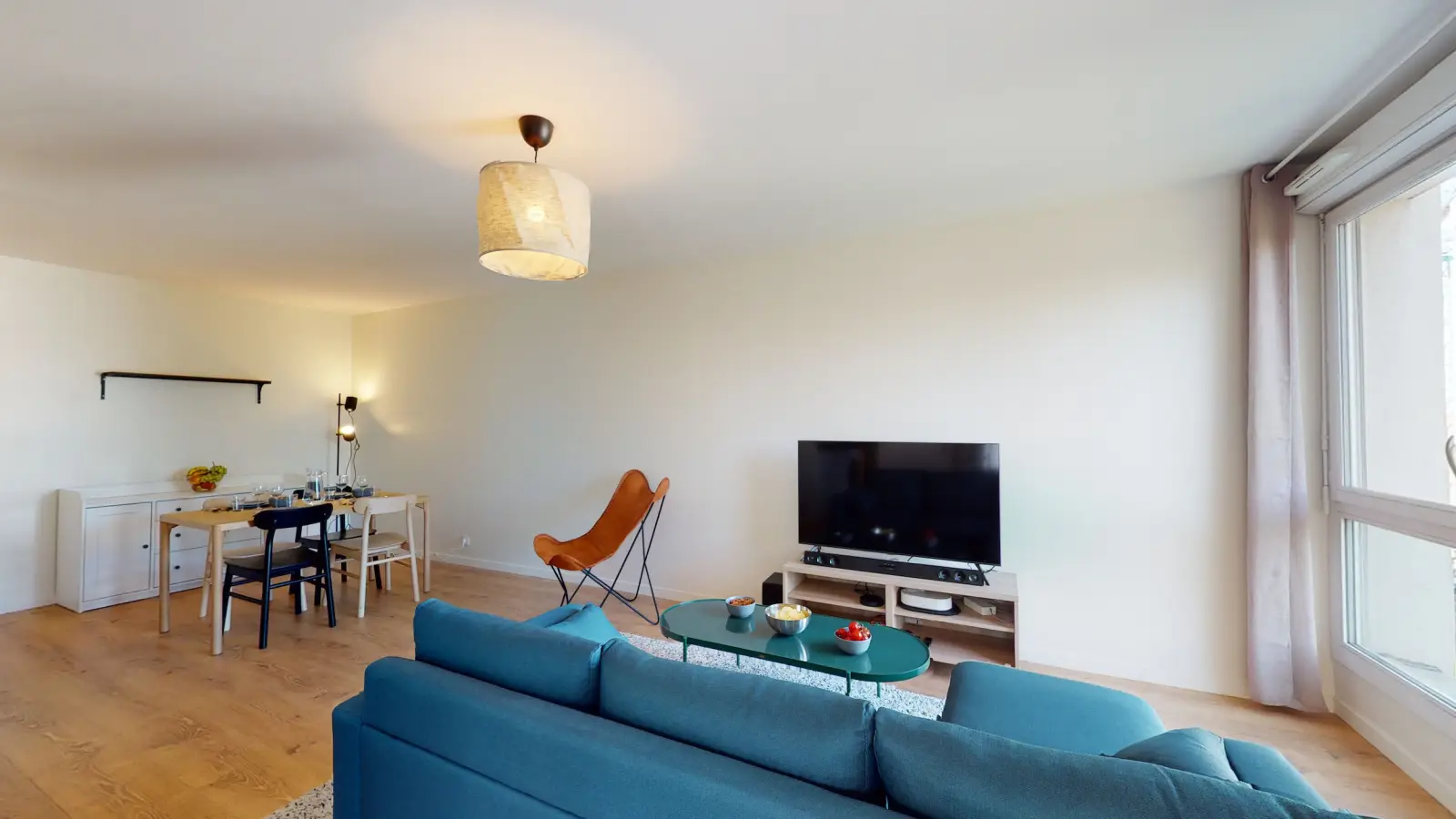 Room A 86 in Rosny-sous-Bois